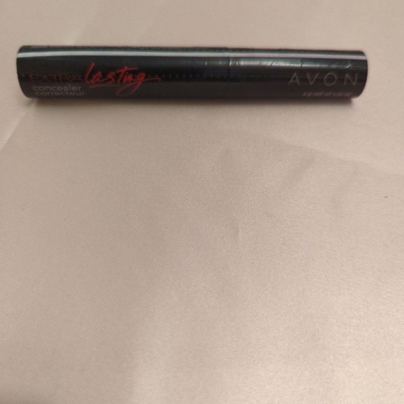 Avon Extra Lasting Concealer Medium Deep - Picture 1 of 3